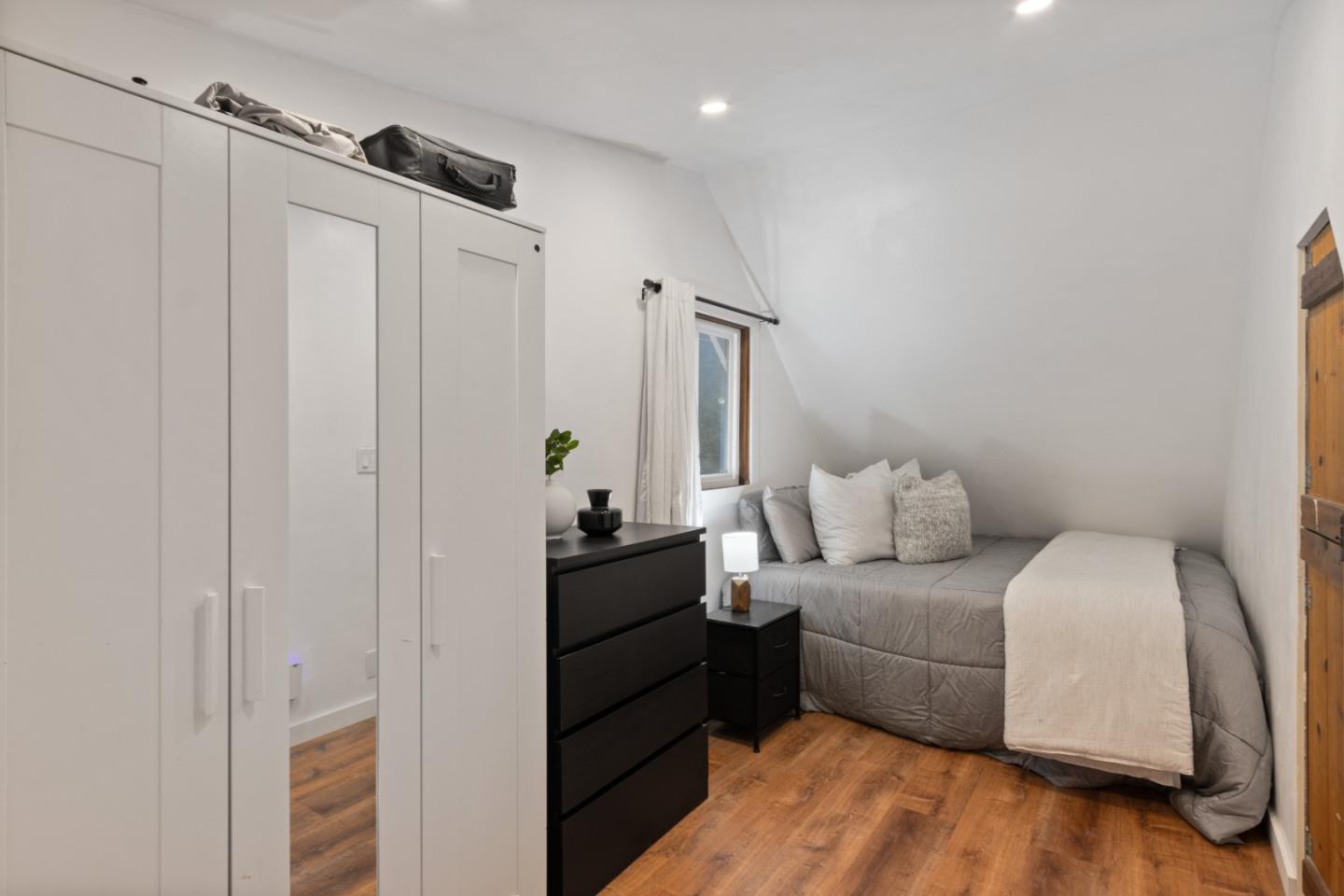 Detail Gallery Image 20 of 96 For 15475 Big Basin Way, Boulder Creek,  CA 95006 - 3 Beds | 2 Baths