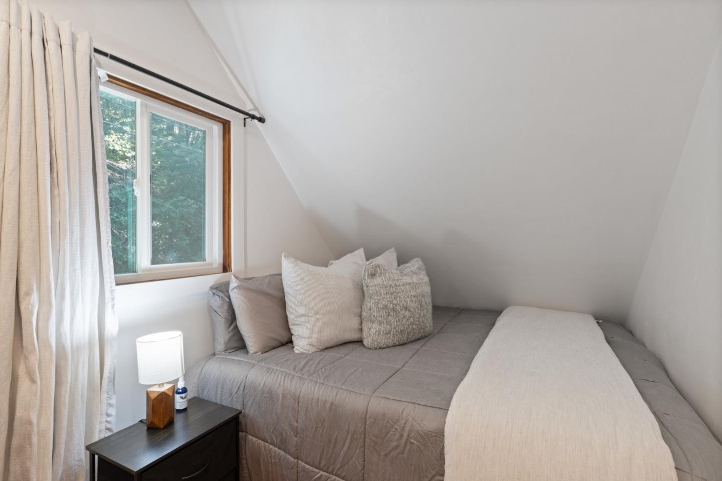 Detail Gallery Image 21 of 96 For 15475 Big Basin Way, Boulder Creek,  CA 95006 - 3 Beds | 2 Baths