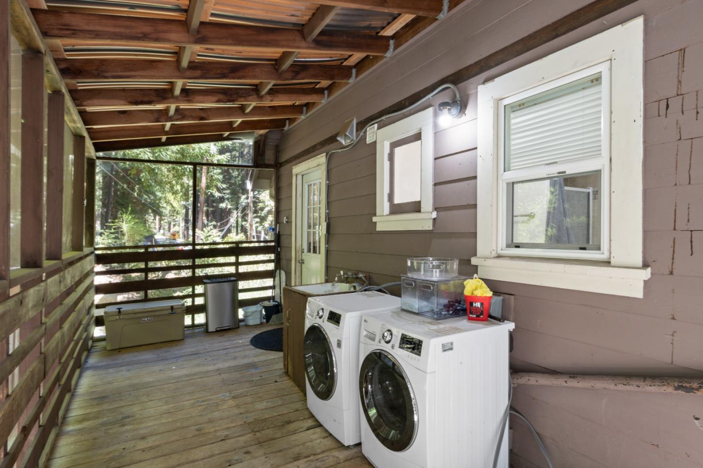 Detail Gallery Image 27 of 96 For 15475 Big Basin Way, Boulder Creek,  CA 95006 - 3 Beds | 2 Baths
