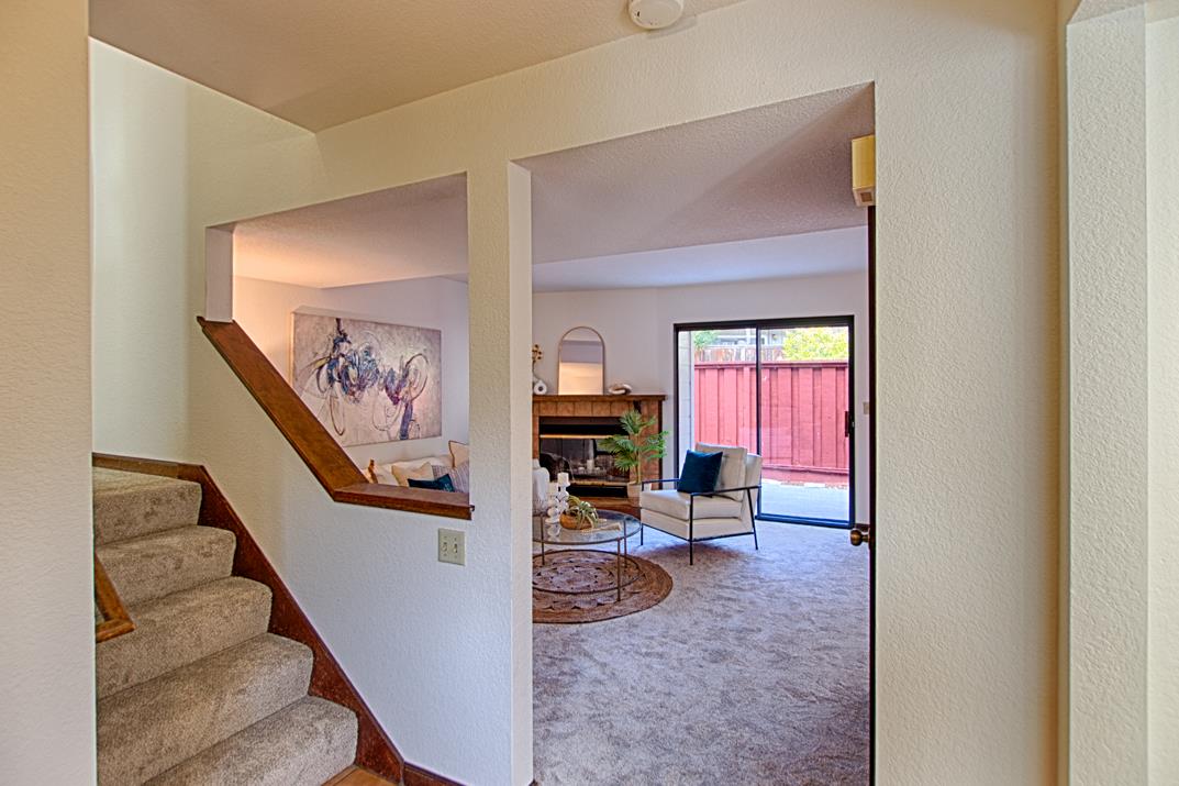 Detail Gallery Image 14 of 37 For 2607 Mallory Ln, Santa Cruz,  CA 95065 - 3 Beds | 2/1 Baths