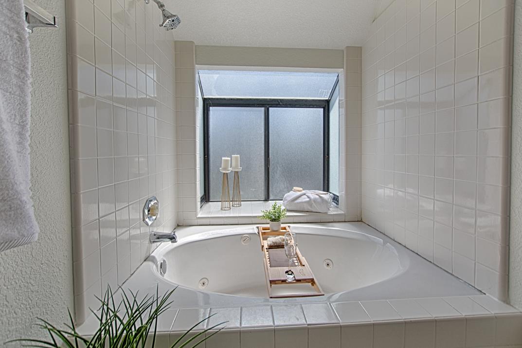 Detail Gallery Image 19 of 37 For 2607 Mallory Ln, Santa Cruz,  CA 95065 - 3 Beds | 2/1 Baths