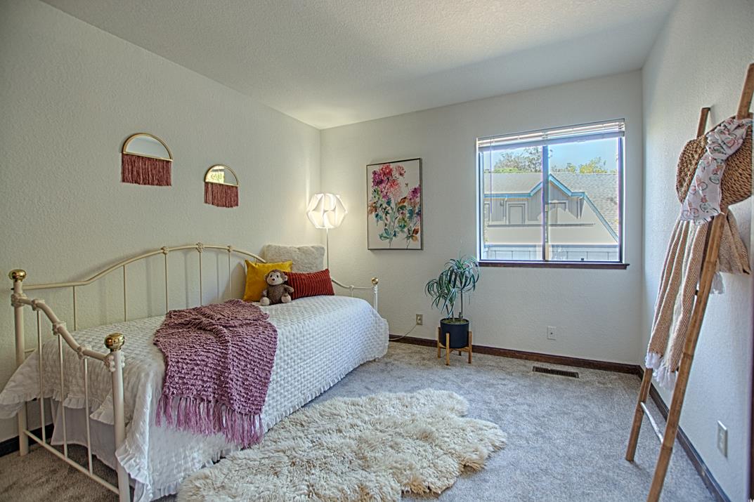 Detail Gallery Image 20 of 37 For 2607 Mallory Ln, Santa Cruz,  CA 95065 - 3 Beds | 2/1 Baths