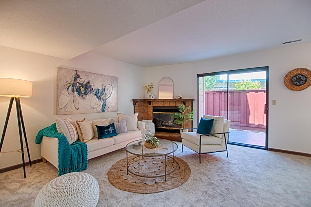 Detail Gallery Image 4 of 37 For 2607 Mallory Ln, Santa Cruz,  CA 95065 - 3 Beds | 2/1 Baths