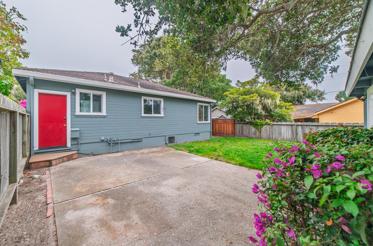Detail Gallery Image 21 of 26 For 884 Gibson Ave, Pacific Grove,  CA 93950 - 2 Beds | 1 Baths