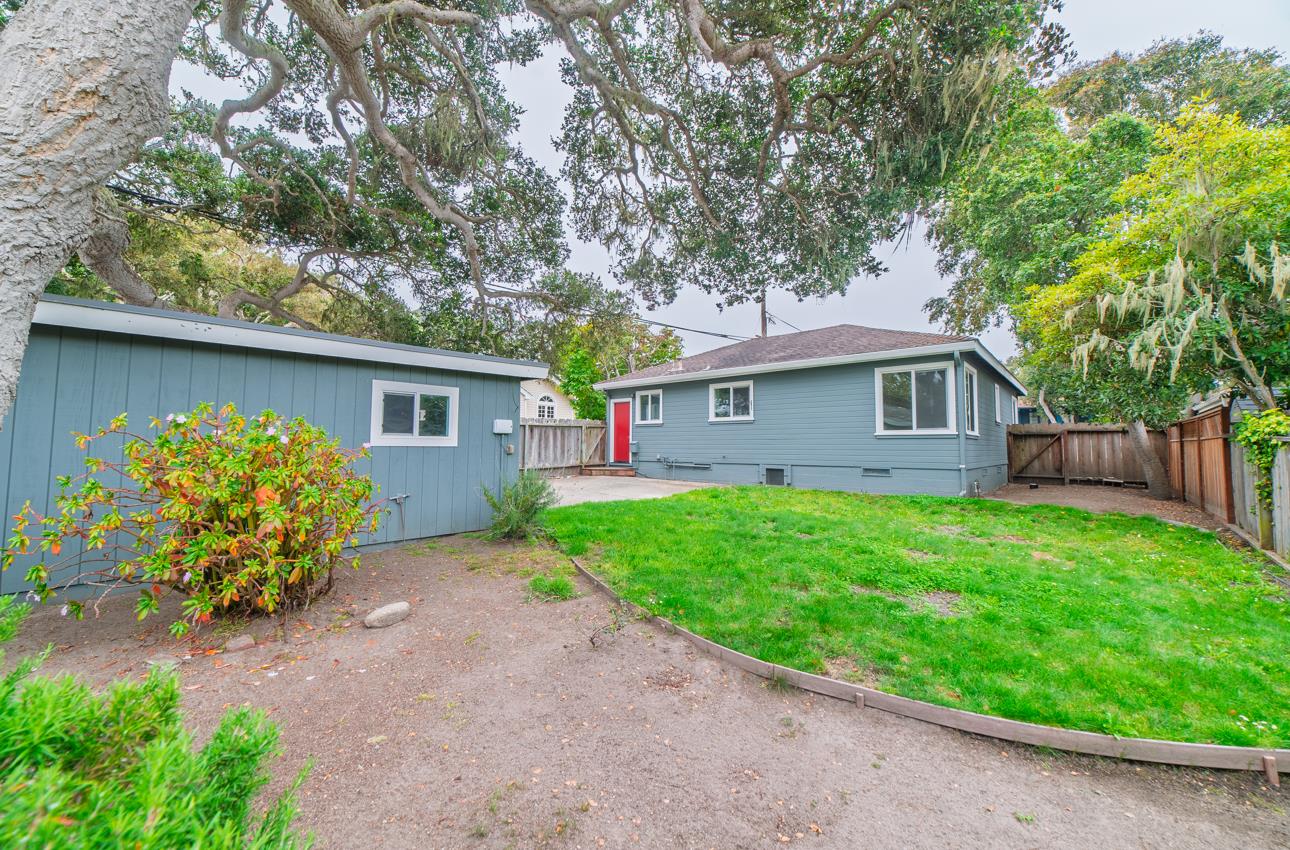 Detail Gallery Image 24 of 26 For 884 Gibson Ave, Pacific Grove,  CA 93950 - 2 Beds | 1 Baths