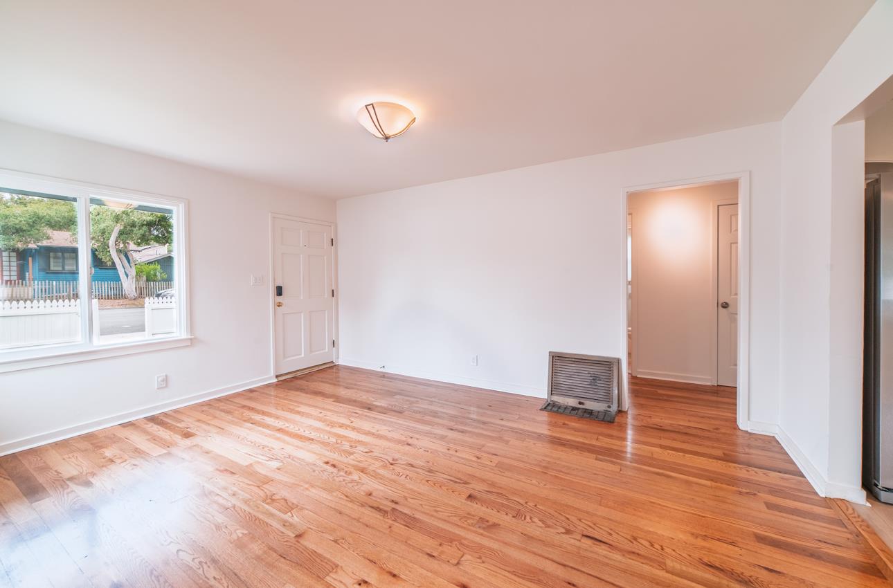 Detail Gallery Image 5 of 26 For 884 Gibson Ave, Pacific Grove,  CA 93950 - 2 Beds | 1 Baths