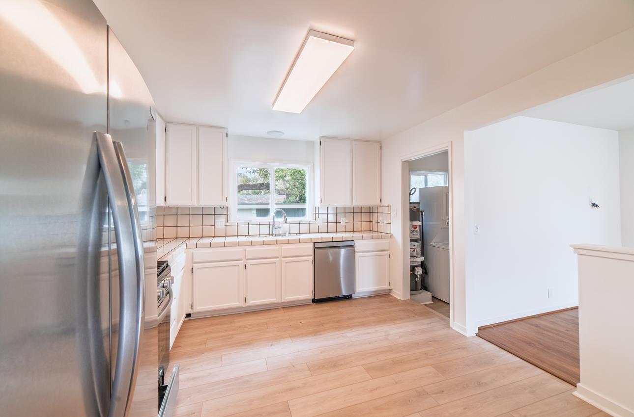 Detail Gallery Image 6 of 26 For 884 Gibson Ave, Pacific Grove,  CA 93950 - 2 Beds | 1 Baths