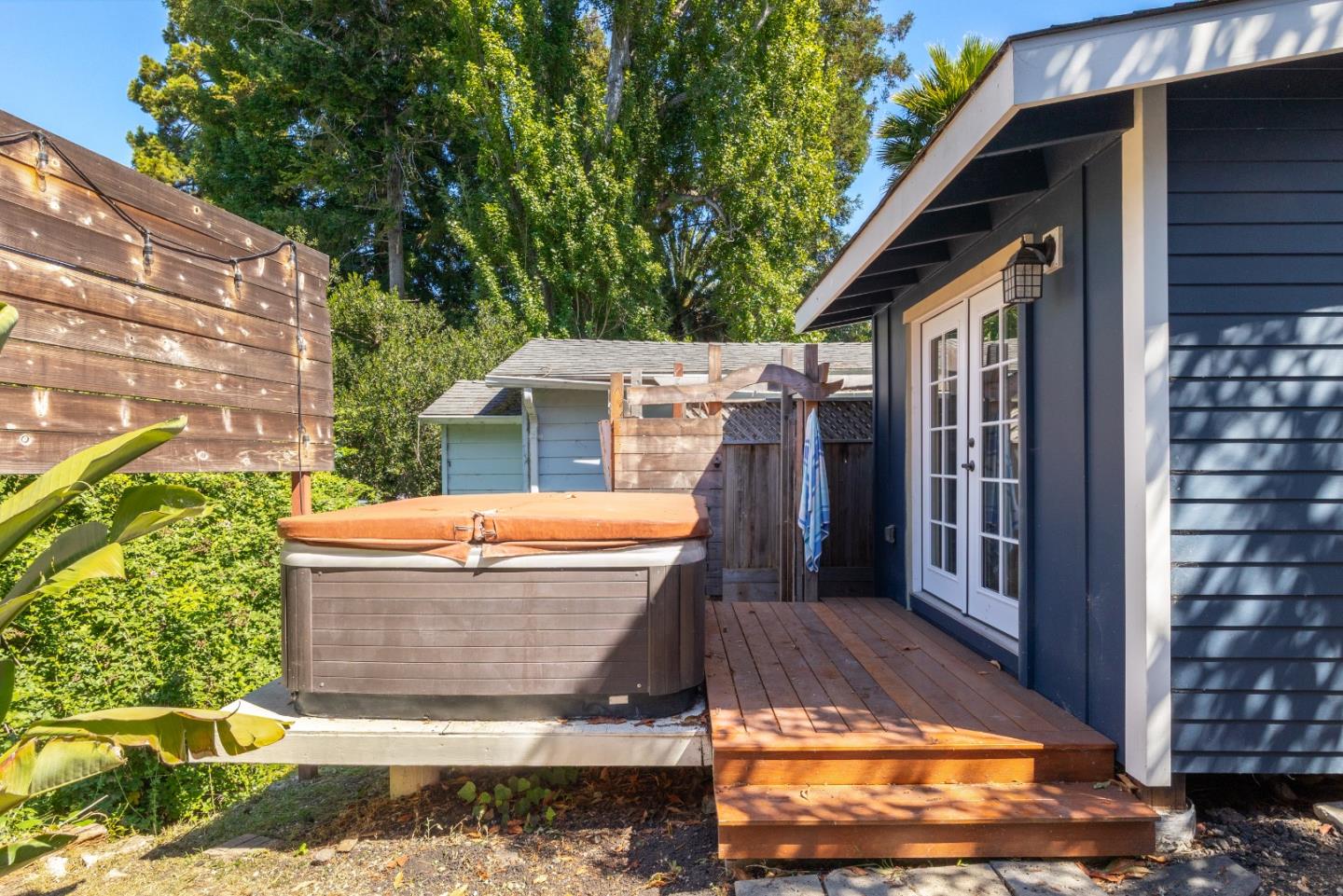 Detail Gallery Image 41 of 46 For 1124 Laurel St, Santa Cruz,  CA 95060 - 3 Beds | 2 Baths