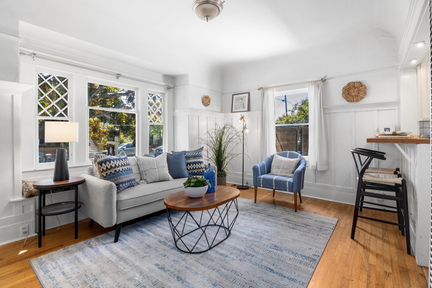 Detail Gallery Image 5 of 46 For 1124 Laurel St, Santa Cruz,  CA 95060 - 3 Beds | 2 Baths
