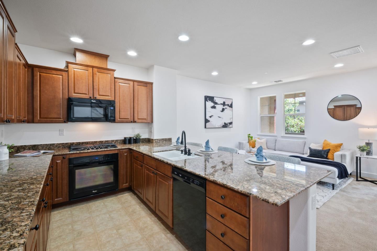 Detail Gallery Image 10 of 26 For 1368 Neleigh Pl, San Jose,  CA 95131 - 2 Beds | 2 Baths