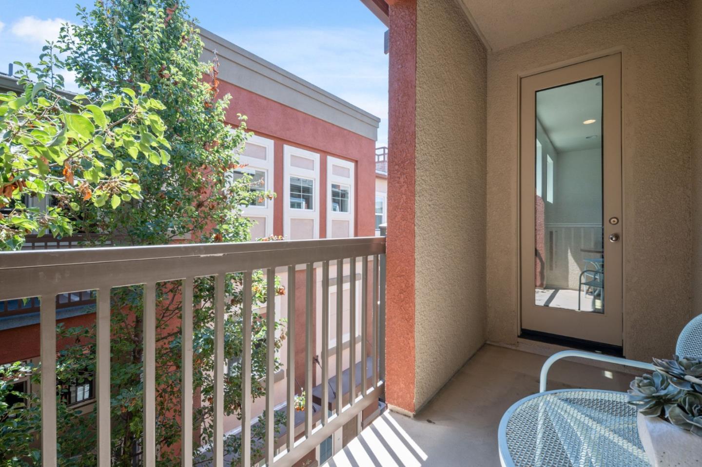 Detail Gallery Image 16 of 26 For 1368 Neleigh Pl, San Jose,  CA 95131 - 2 Beds | 2 Baths