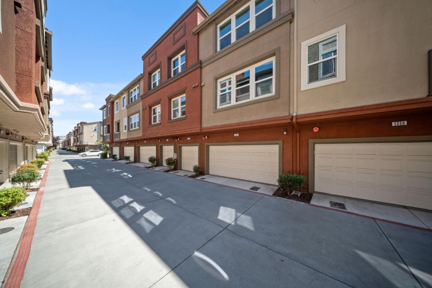 Detail Gallery Image 19 of 26 For 1368 Neleigh Pl, San Jose,  CA 95131 - 2 Beds | 2 Baths