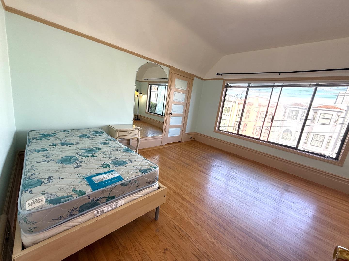 Detail Gallery Image 4 of 11 For 553 8th Ave, San Francisco,  CA 94118 - 1 Beds | 1 Baths