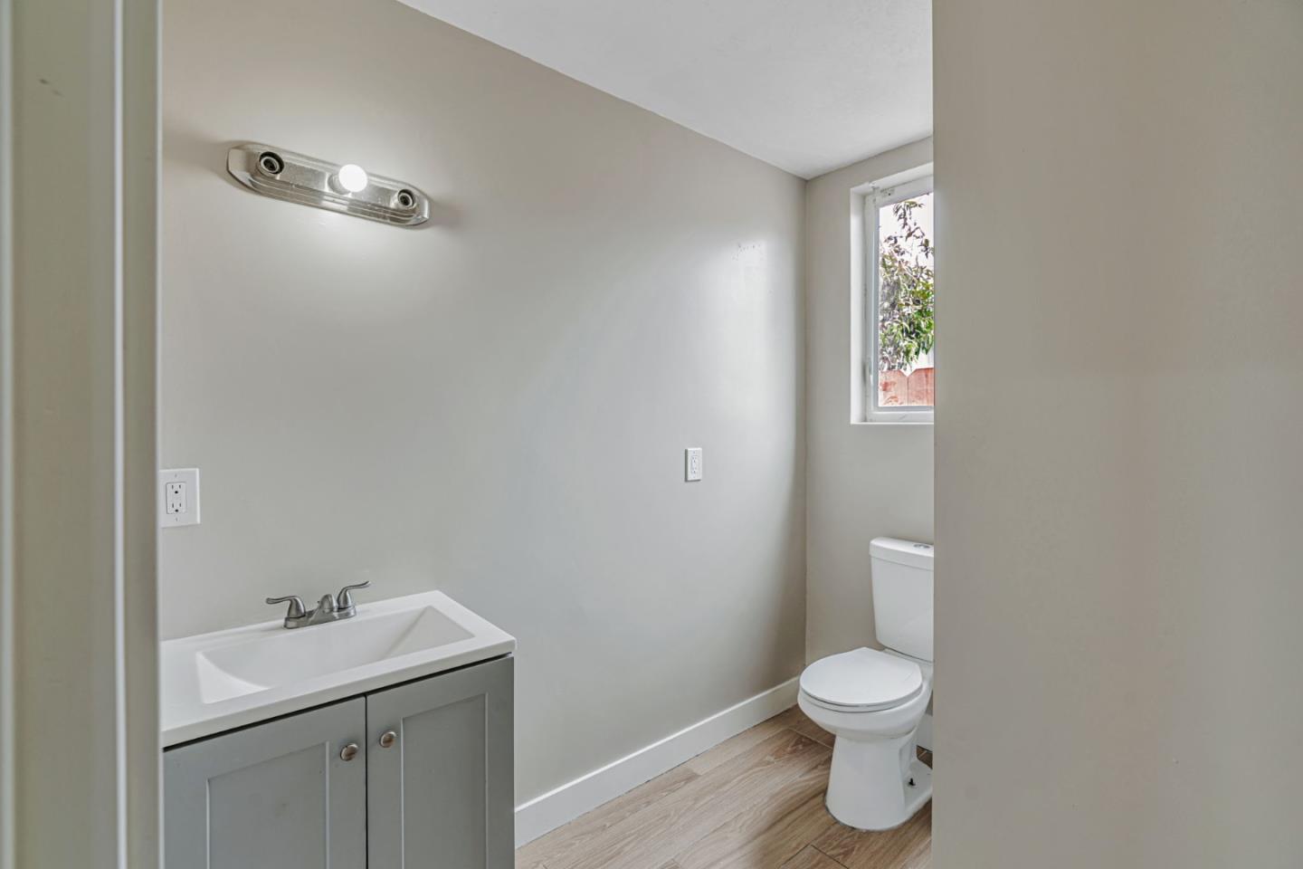 Detail Gallery Image 10 of 29 For 10720 Davis St, Castroville,  CA 95012 - 3 Beds | 3 Baths