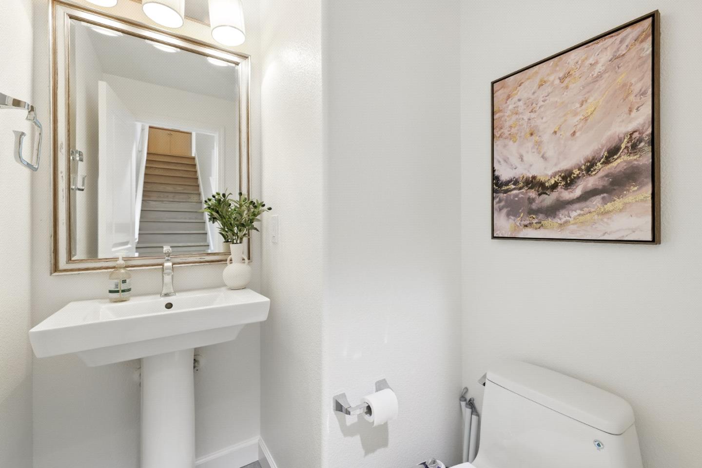 Detail Gallery Image 34 of 63 For 930 Highland Ter, Sunnyvale,  CA 94085 - 2 Beds | 2/1 Baths