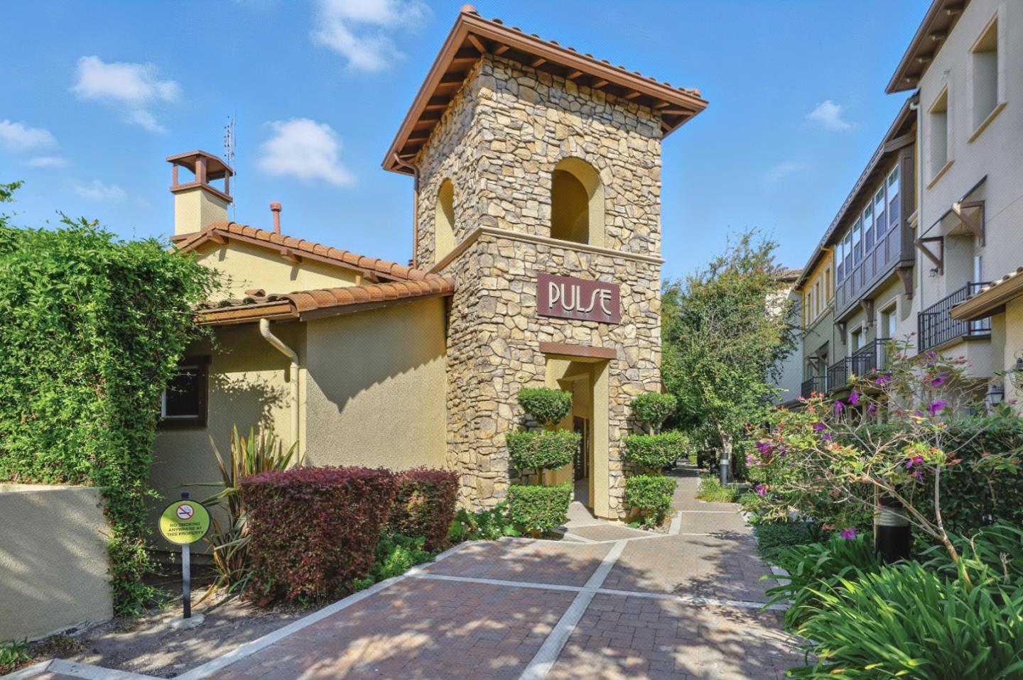 Detail Gallery Image 36 of 63 For 930 Highland Ter, Sunnyvale,  CA 94085 - 2 Beds | 2/1 Baths