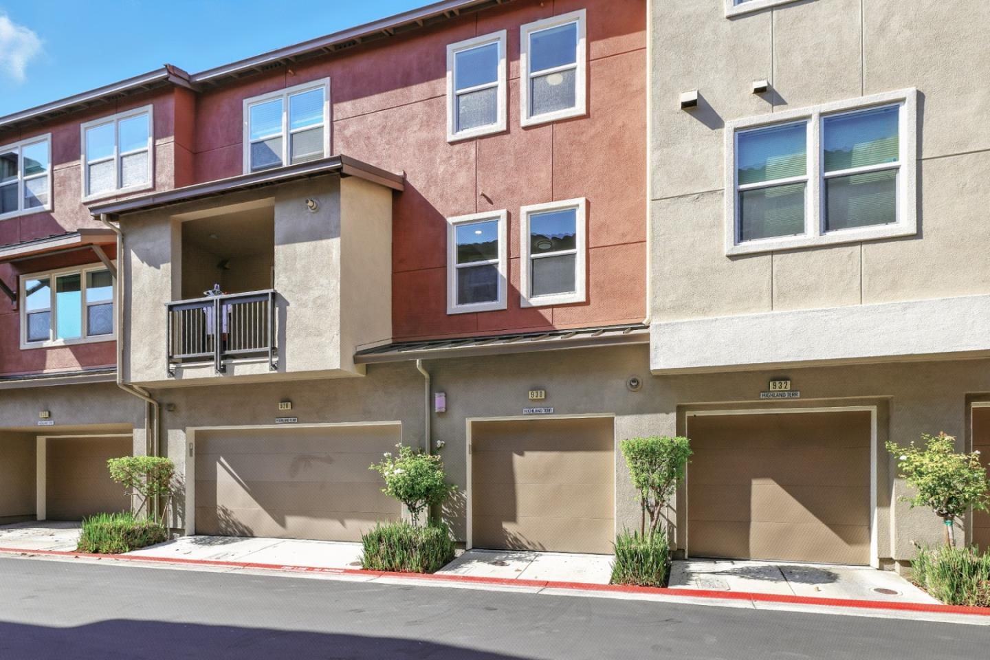 Detail Gallery Image 40 of 63 For 930 Highland Ter, Sunnyvale,  CA 94085 - 2 Beds | 2/1 Baths