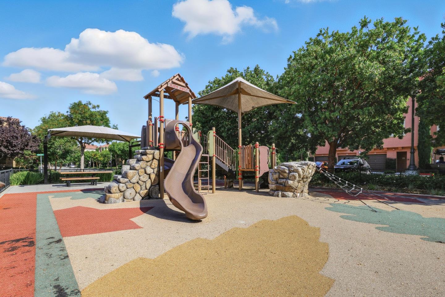 Detail Gallery Image 41 of 63 For 930 Highland Ter, Sunnyvale,  CA 94085 - 2 Beds | 2/1 Baths