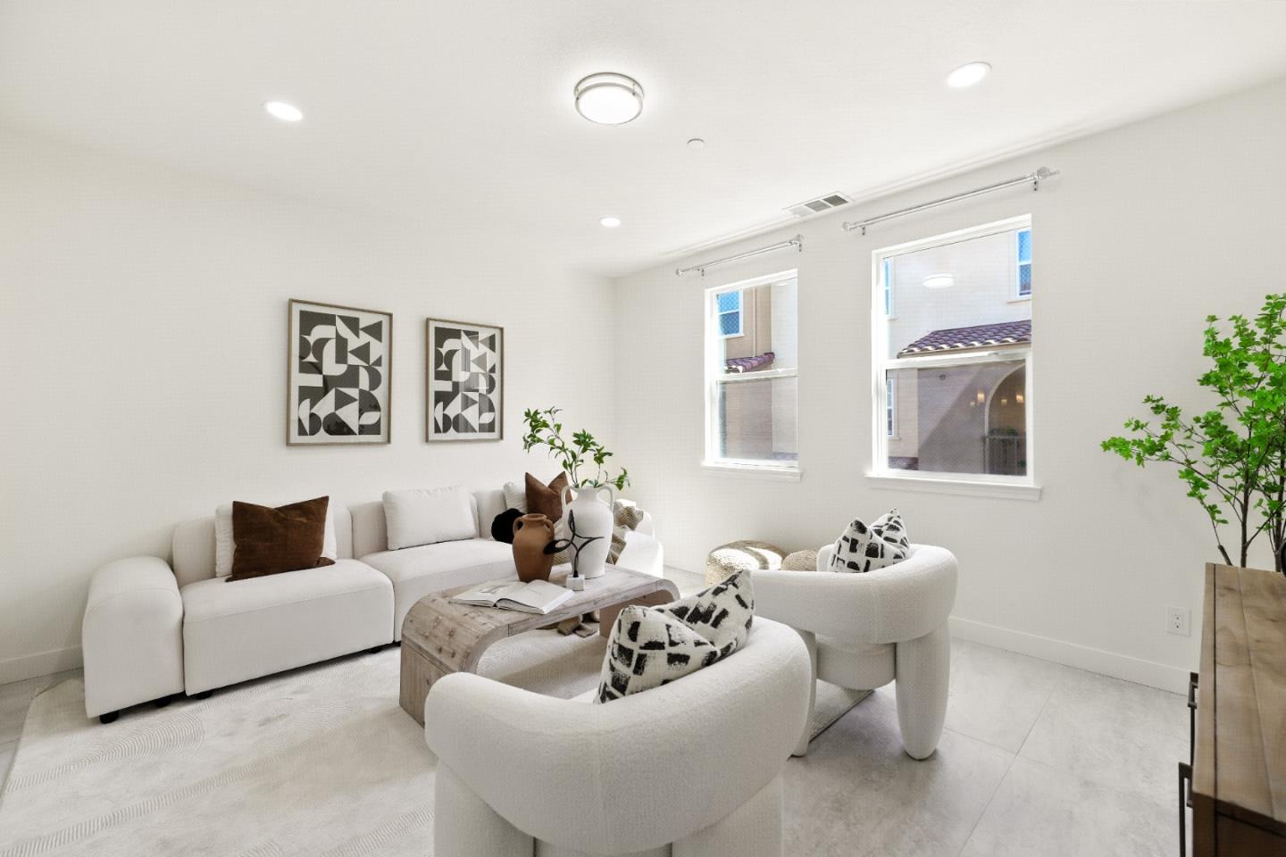 Detail Gallery Image 5 of 63 For 930 Highland Ter, Sunnyvale,  CA 94085 - 2 Beds | 2/1 Baths