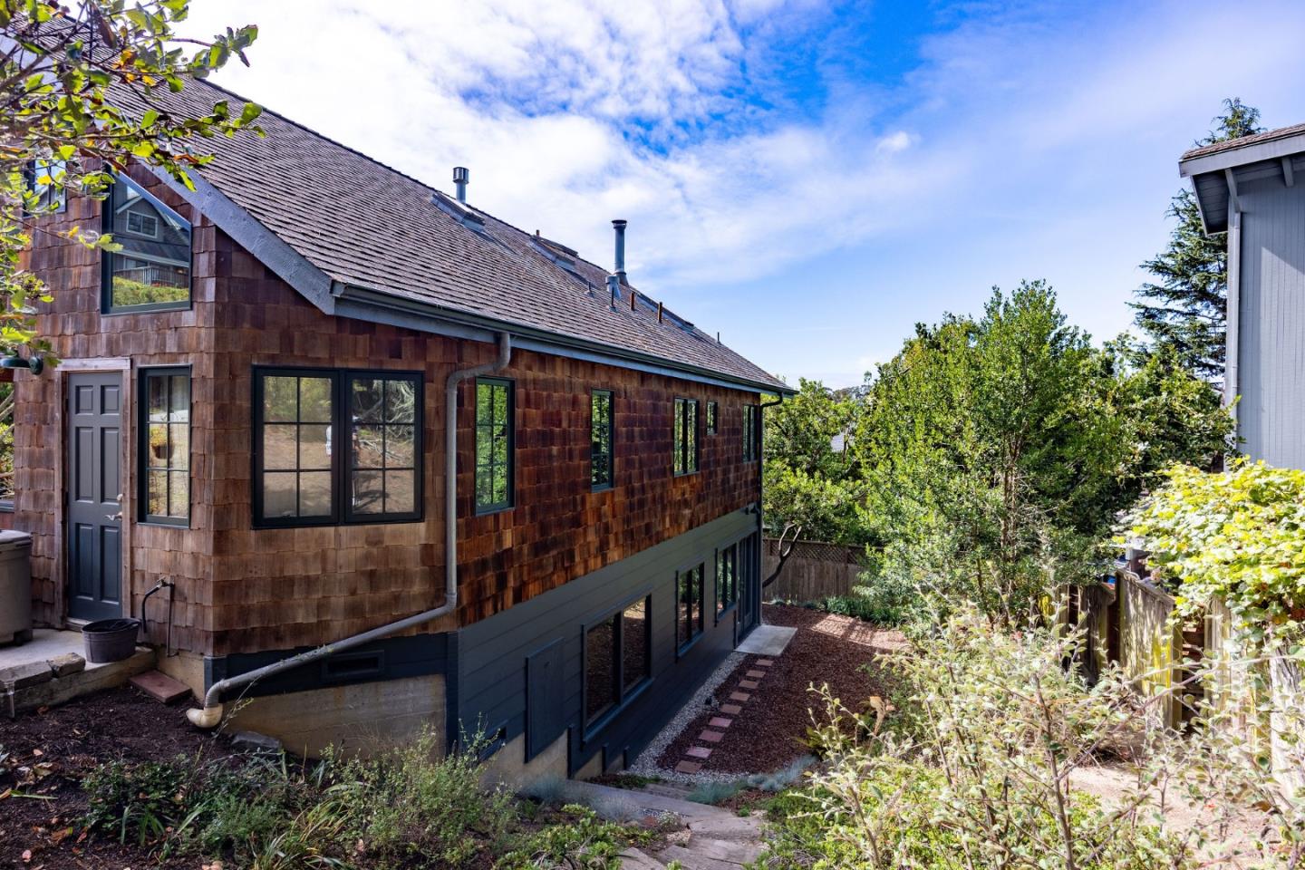 Detail Gallery Image 37 of 55 For 401 Avenue Del Oro, El Granada,  CA 94018 - 3 Beds | 2 Baths