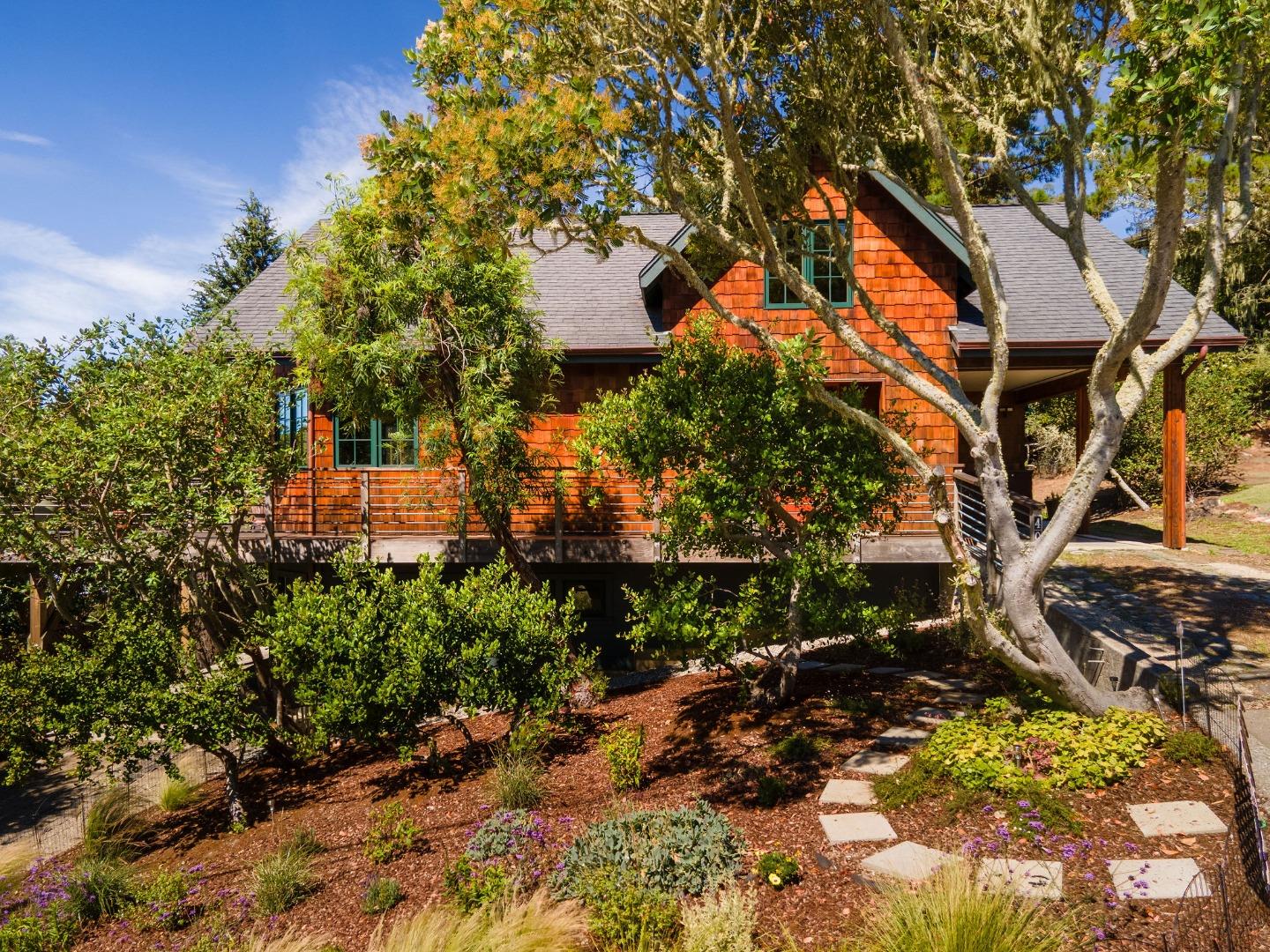Detail Gallery Image 48 of 55 For 401 Avenue Del Oro, El Granada,  CA 94018 - 3 Beds | 2 Baths