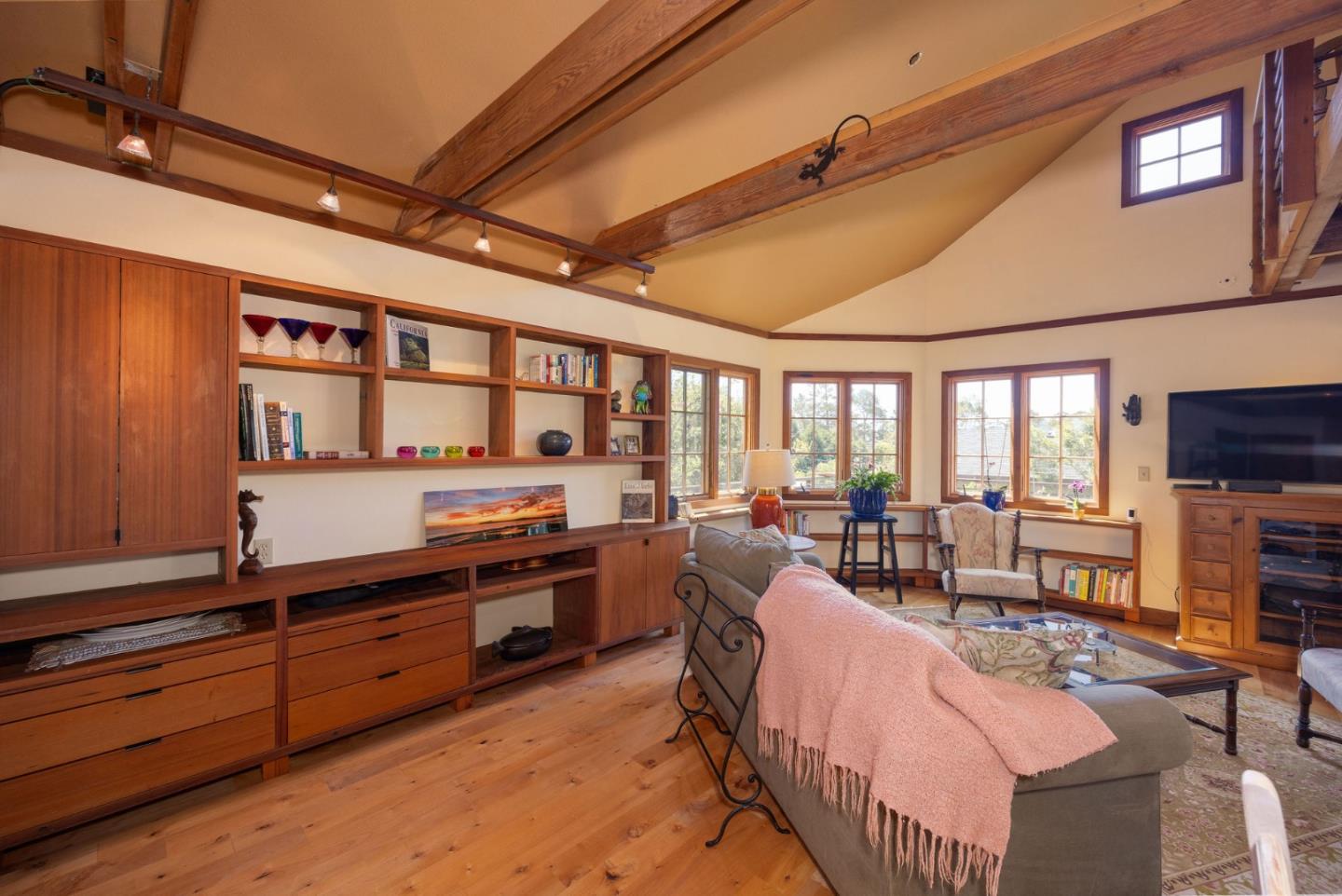 Detail Gallery Image 7 of 55 For 401 Avenue Del Oro, El Granada,  CA 94018 - 3 Beds | 2 Baths