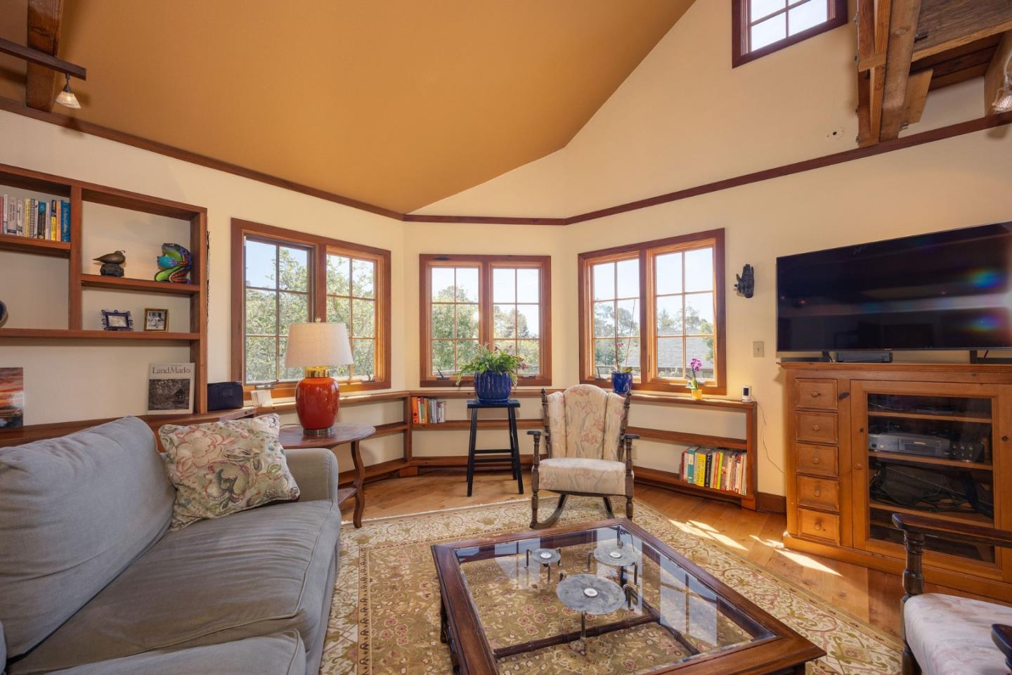Detail Gallery Image 9 of 55 For 401 Avenue Del Oro, El Granada,  CA 94018 - 3 Beds | 2 Baths