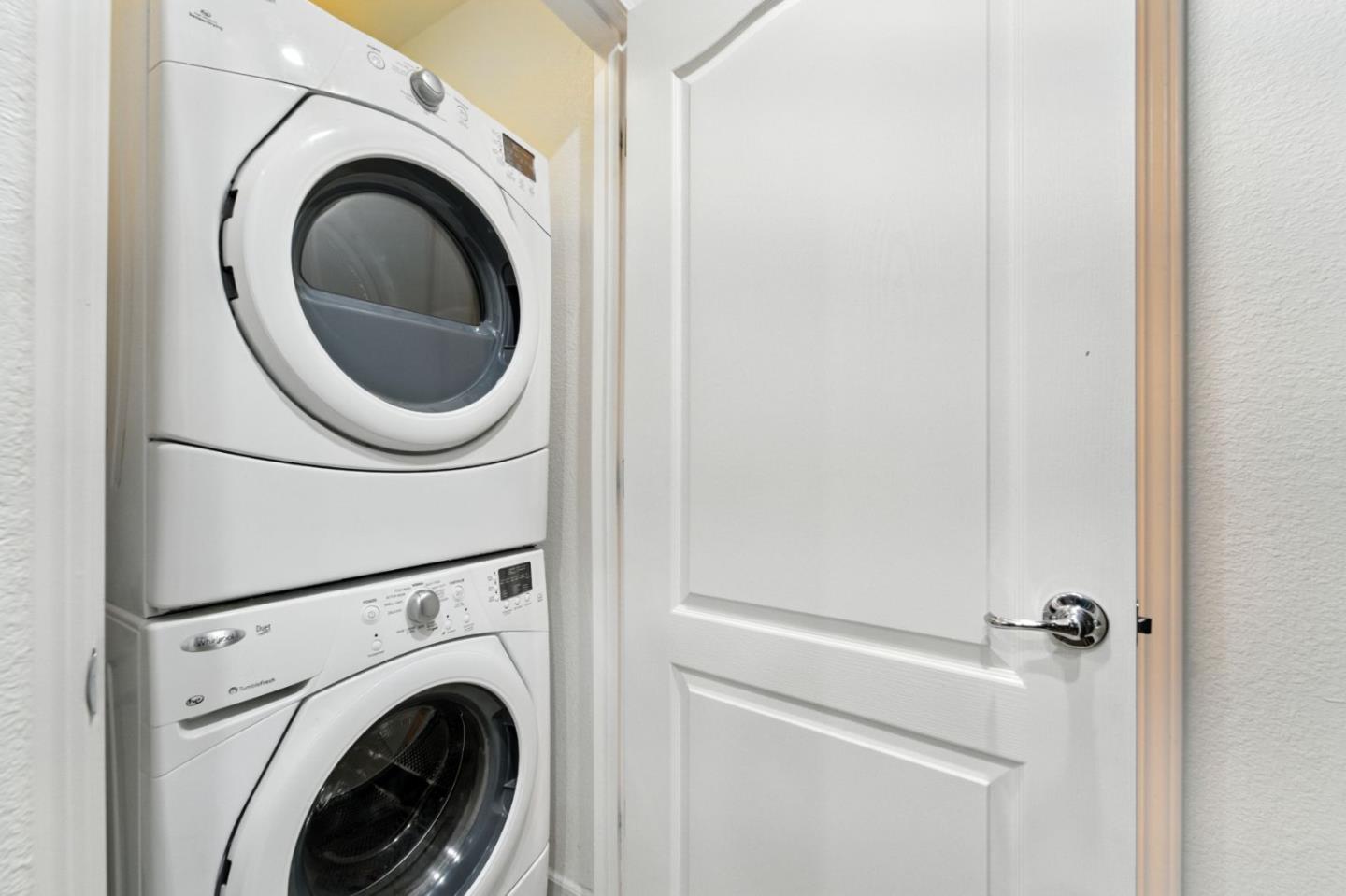 Detail Gallery Image 15 of 26 For 1201 S Hummingbird Ln, San Mateo,  CA 94402 - 2 Beds | 2/1 Baths