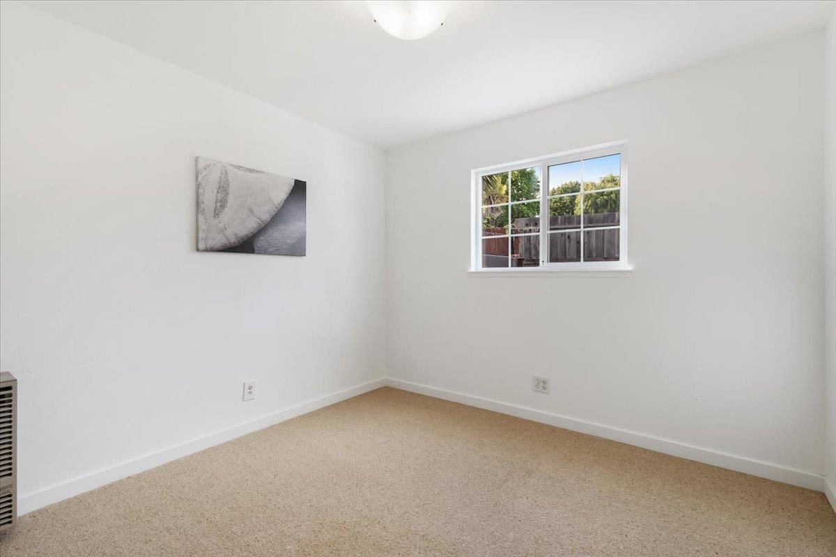 Detail Gallery Image 23 of 43 For 342 Wilkes Cir, Santa Cruz,  CA 95060 - 3 Beds | 2 Baths