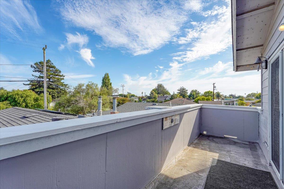 Detail Gallery Image 28 of 43 For 342 Wilkes Cir, Santa Cruz,  CA 95060 - 3 Beds | 2 Baths