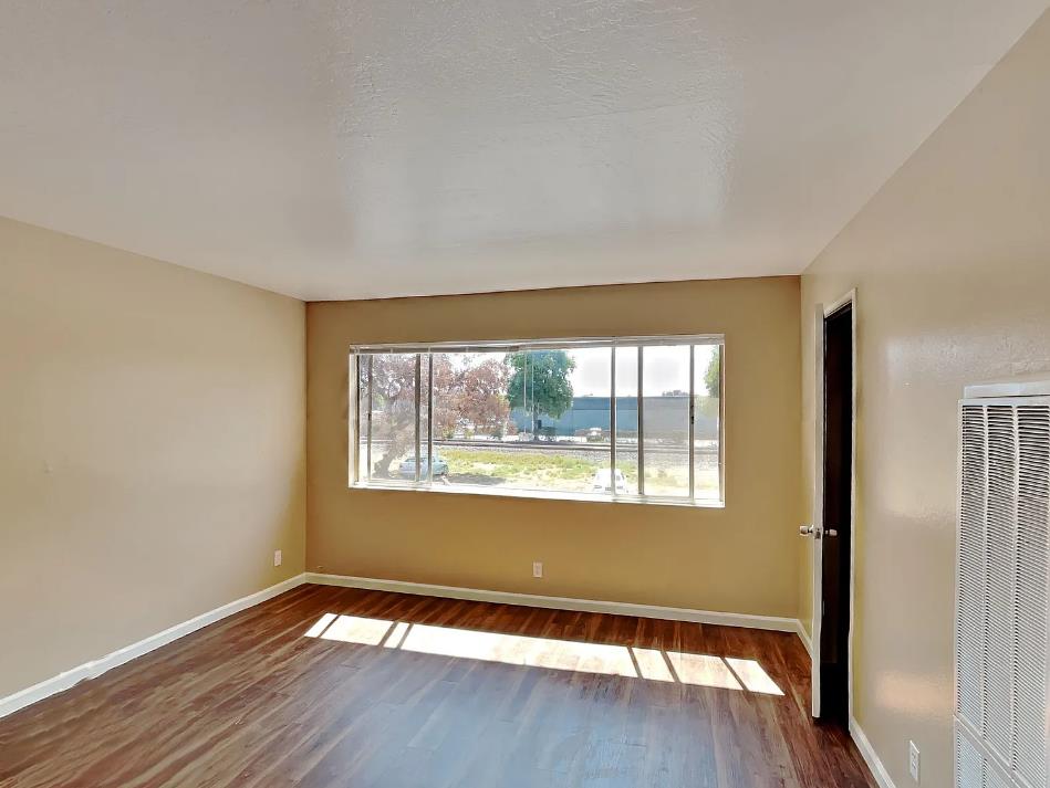 Detail Gallery Image 4 of 5 For 5424 Saint Mark Ave, Newark,  CA 94560 - – Beds | – Baths