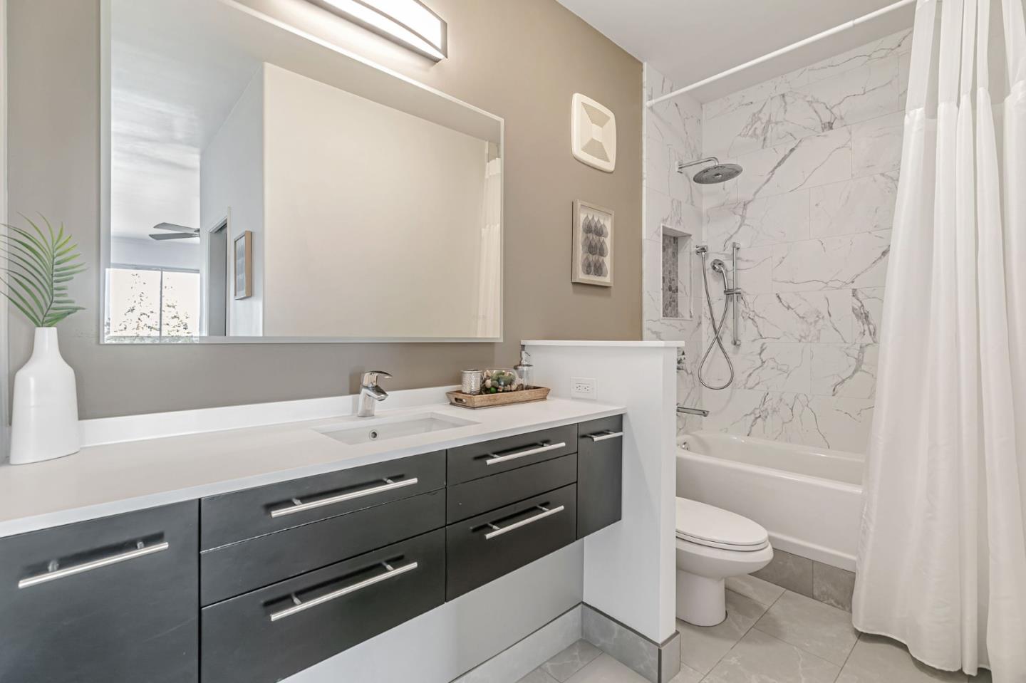 Detail Gallery Image 20 of 35 For 1700 Civic Center Dr #707,  Santa Clara,  CA 95050 - 2 Beds | 2 Baths