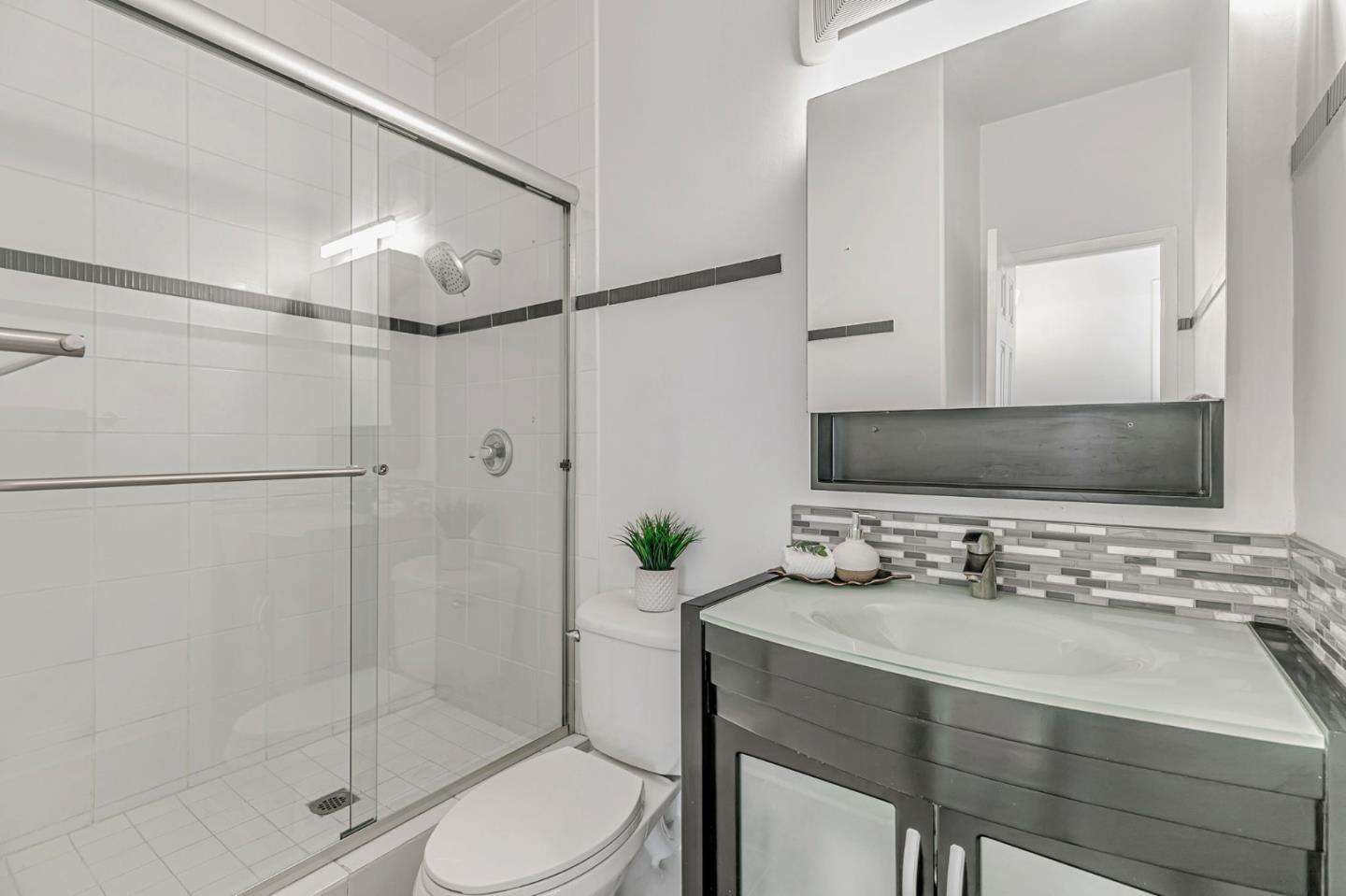 Detail Gallery Image 25 of 35 For 1700 Civic Center Dr #707,  Santa Clara,  CA 95050 - 2 Beds | 2 Baths