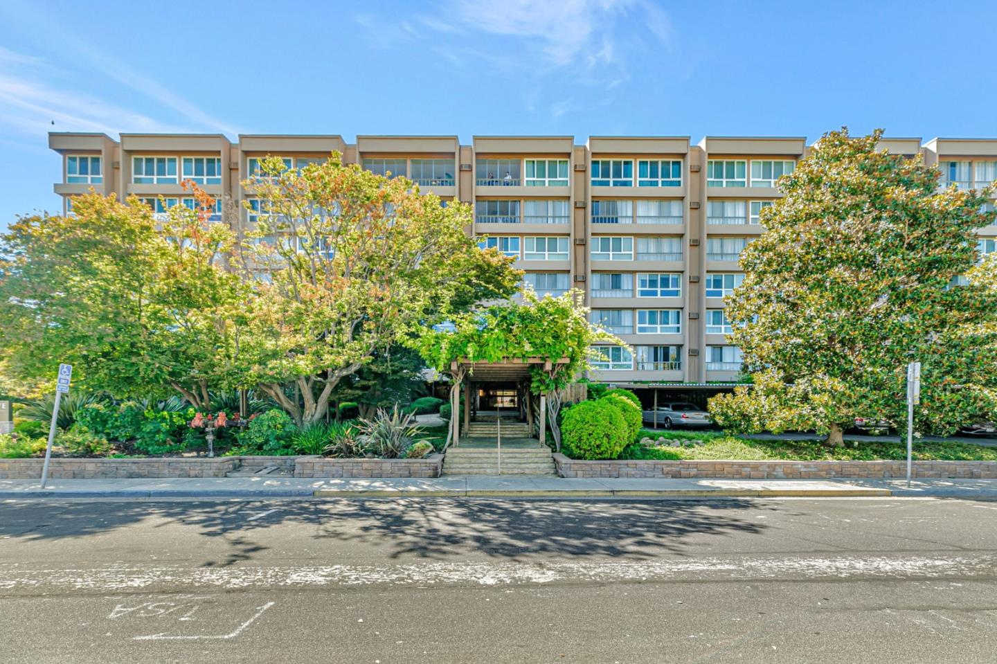 Detail Gallery Image 3 of 35 For 1700 Civic Center Dr #707,  Santa Clara,  CA 95050 - 2 Beds | 2 Baths