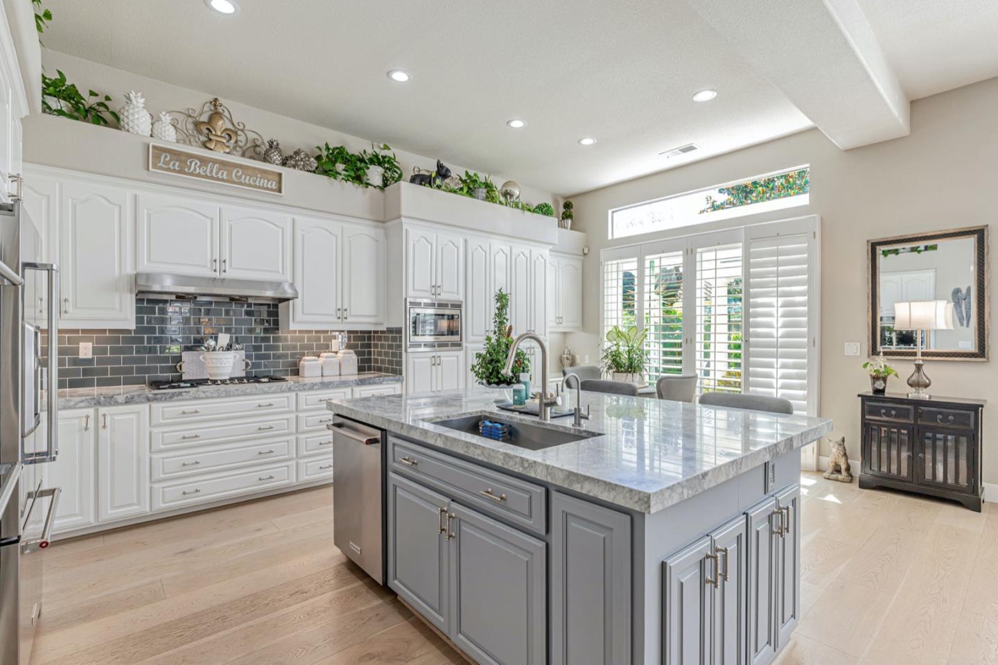 Detail Gallery Image 15 of 73 For 19087 Ravenswood Ct, Morgan Hill,  CA 95037 - 3 Beds | 2/1 Baths