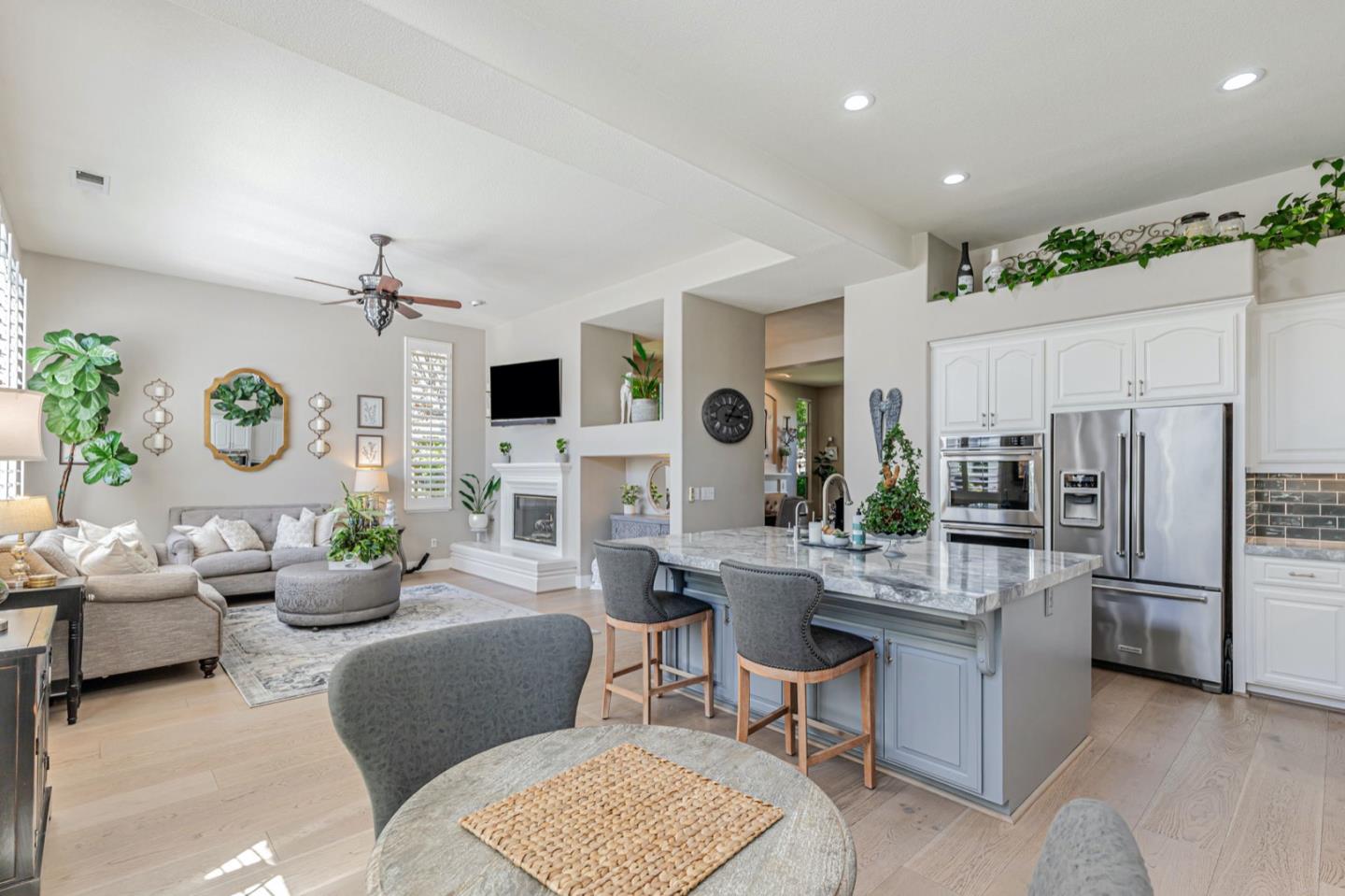 Detail Gallery Image 19 of 73 For 19087 Ravenswood Ct, Morgan Hill,  CA 95037 - 3 Beds | 2/1 Baths