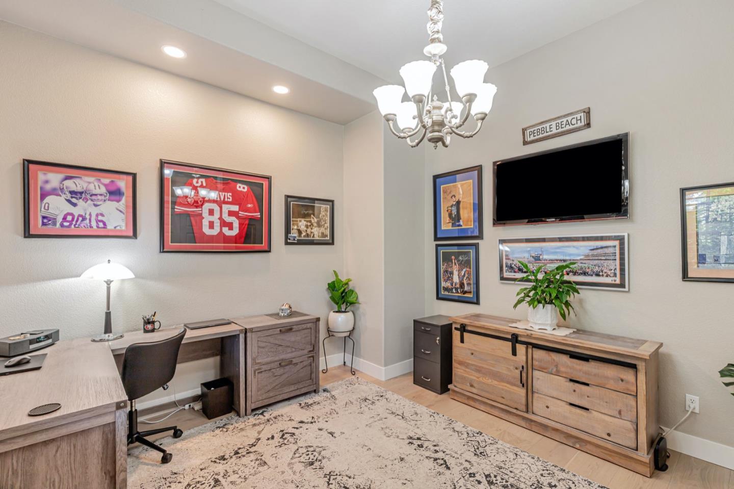 Detail Gallery Image 23 of 73 For 19087 Ravenswood Ct, Morgan Hill,  CA 95037 - 3 Beds | 2/1 Baths