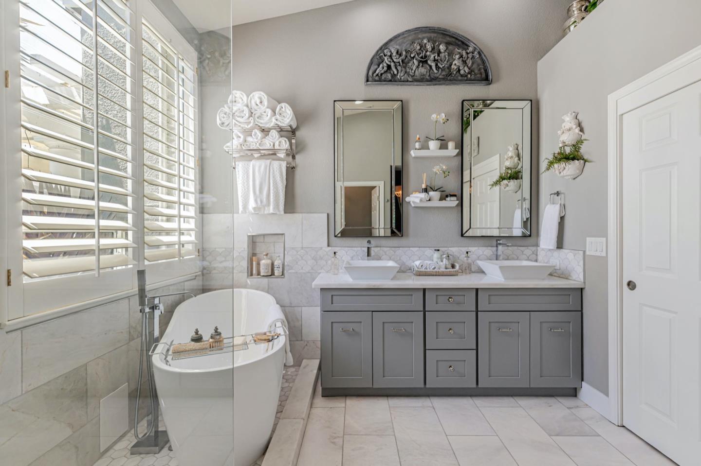 Detail Gallery Image 40 of 73 For 19087 Ravenswood Ct, Morgan Hill,  CA 95037 - 3 Beds | 2/1 Baths