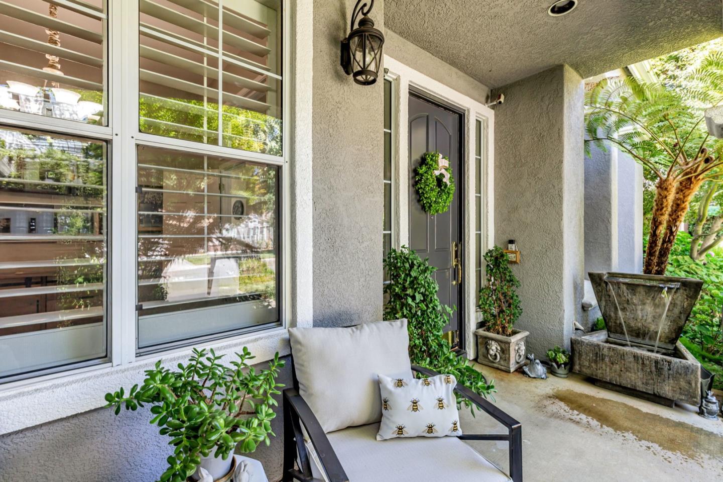 Detail Gallery Image 8 of 73 For 19087 Ravenswood Ct, Morgan Hill,  CA 95037 - 3 Beds | 2/1 Baths