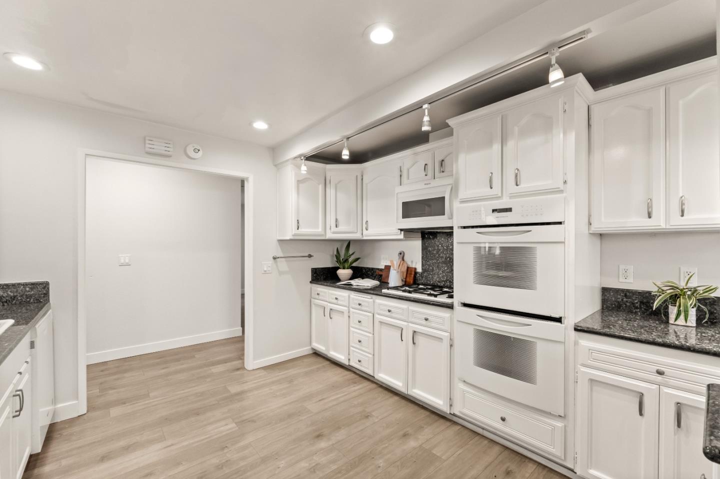 Detail Gallery Image 63 of 100 For 1898 Anne Marie Ct, San Jose,  CA 95132 - 4 Beds | 2 Baths