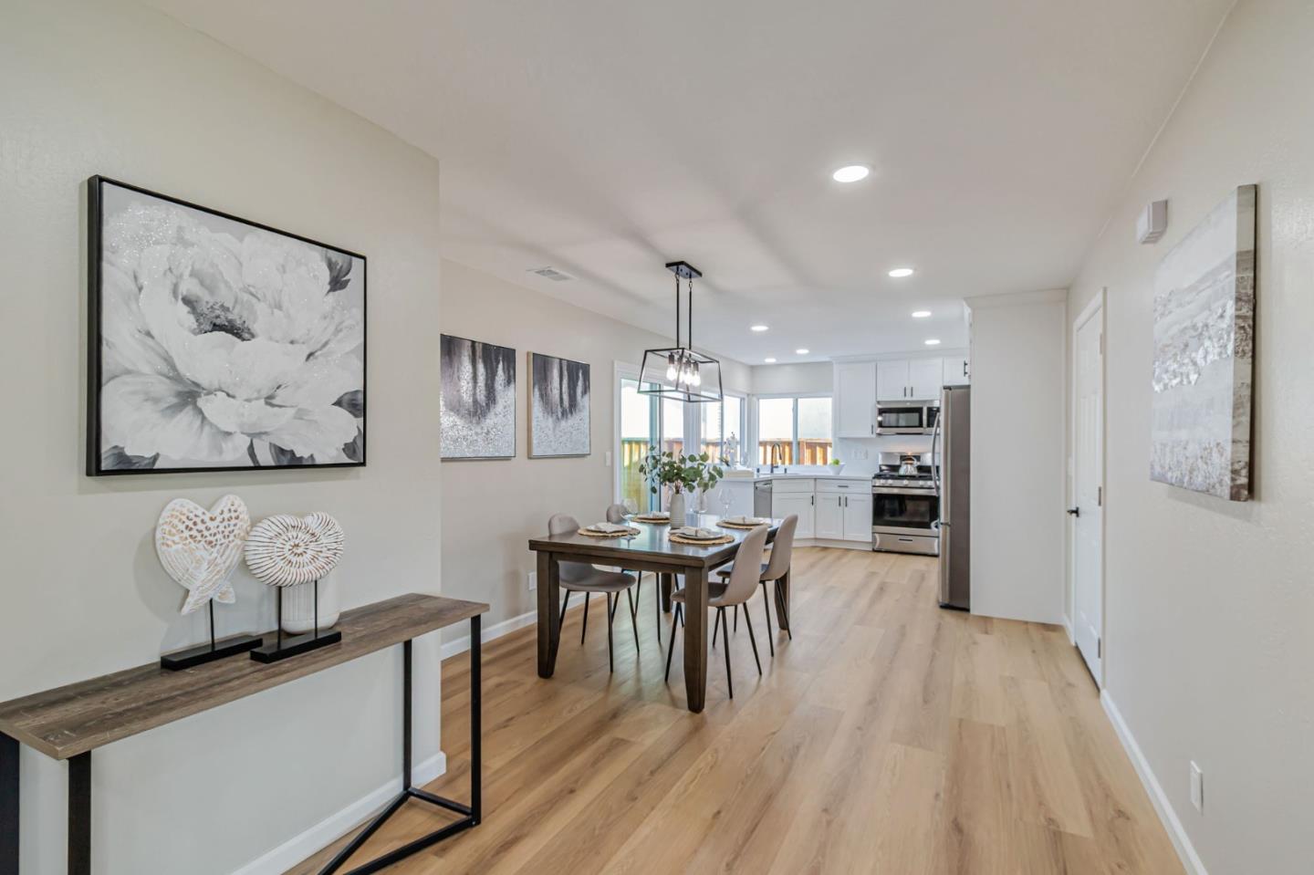 Detail Gallery Image 16 of 36 For 3351 Gardendale Dr, San Jose,  CA 95118 - 3 Beds | 2 Baths
