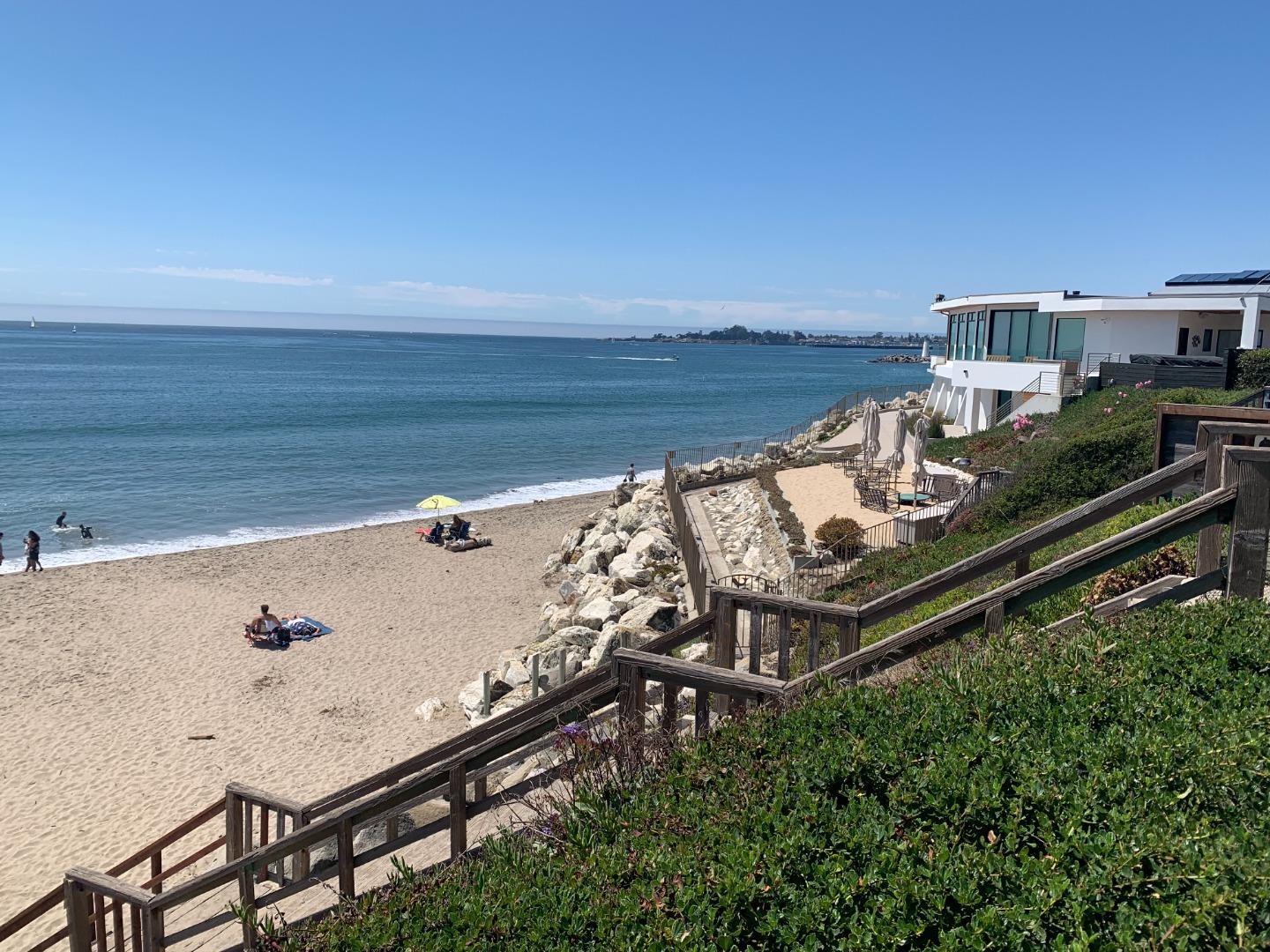 Detail Gallery Image 55 of 60 For 2-1130 E Cliff Dr, Santa Cruz,  CA 95062 - 4 Beds | 2 Baths