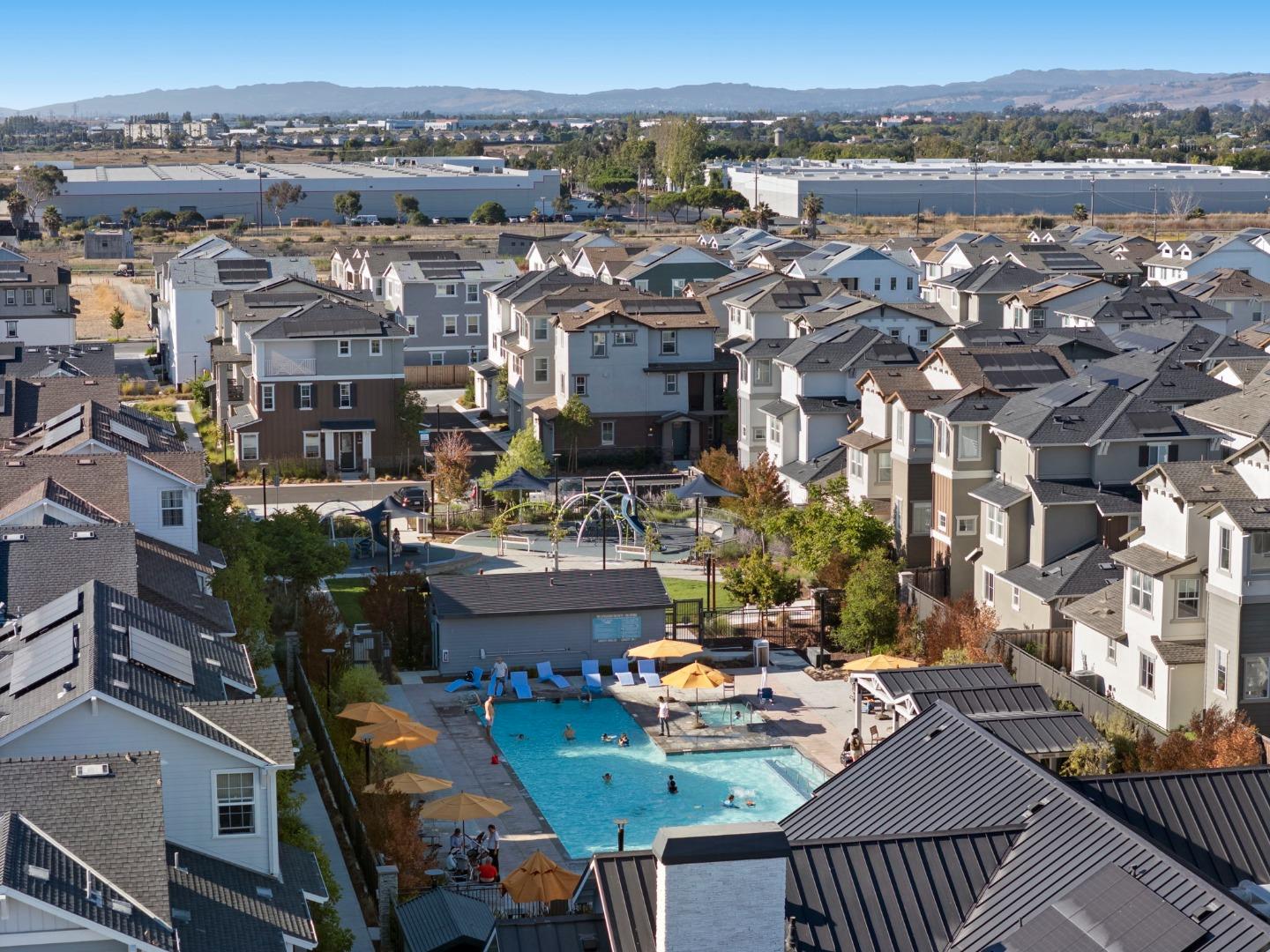 Detail Gallery Image 18 of 29 For 37413 Bowline Rd, Newark,  CA 94560 - 2 Beds | 2/1 Baths