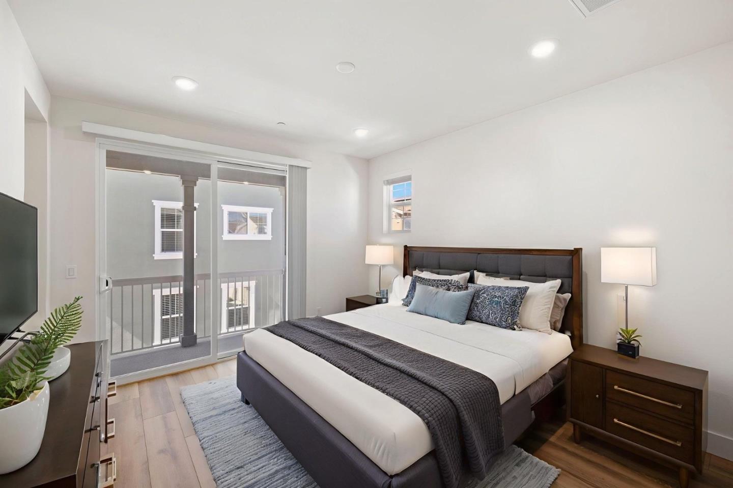 Detail Gallery Image 9 of 29 For 37413 Bowline Rd, Newark,  CA 94560 - 2 Beds | 2/1 Baths