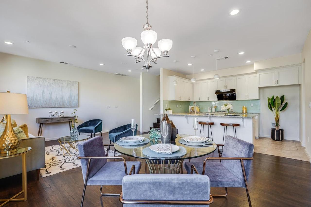 Detail Gallery Image 5 of 17 For 1958 Trento Loop, Milpitas,  CA 95035 - 3 Beds | 3 Baths