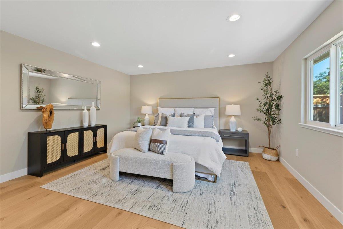 Detail Gallery Image 25 of 47 For 1744 Lark Ln, Sunnyvale,  CA 94087 - 4 Beds | 3 Baths