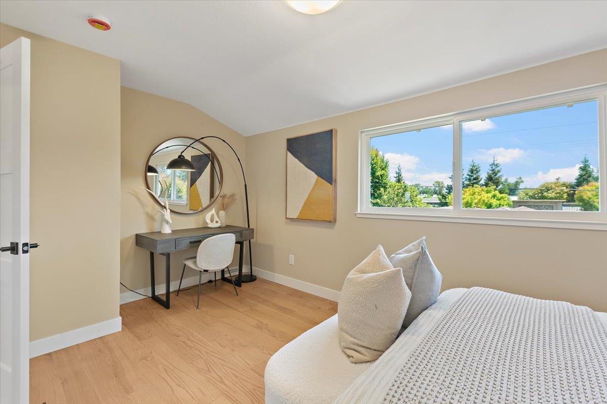 Detail Gallery Image 34 of 47 For 1744 Lark Ln, Sunnyvale,  CA 94087 - 4 Beds | 3 Baths