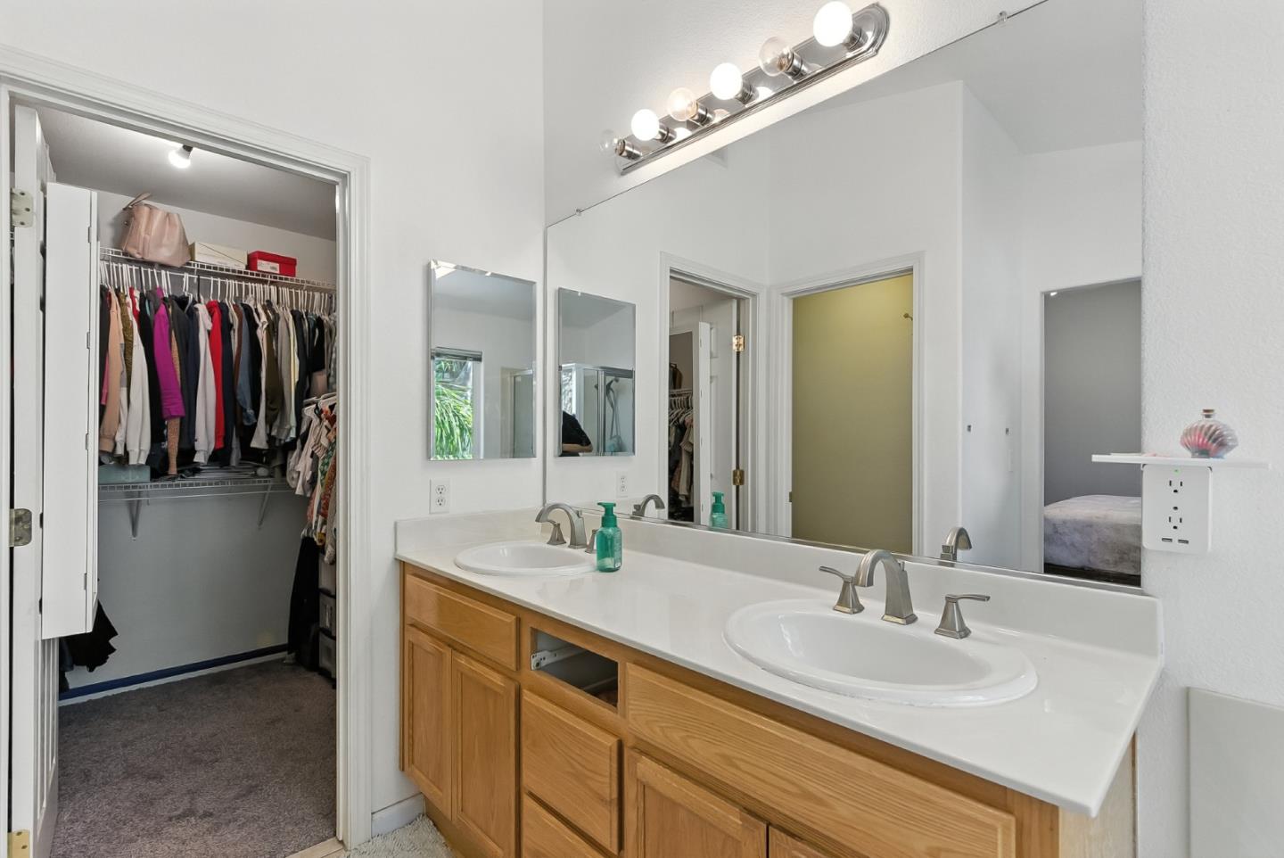 Detail Gallery Image 13 of 18 For 201 Ronan Ave, Gilroy,  CA 95020 - 3 Beds | 2/1 Baths
