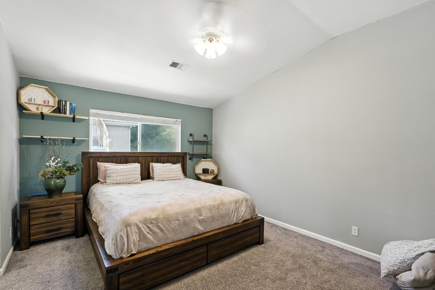 Detail Gallery Image 15 of 18 For 201 Ronan Ave, Gilroy,  CA 95020 - 3 Beds | 2/1 Baths