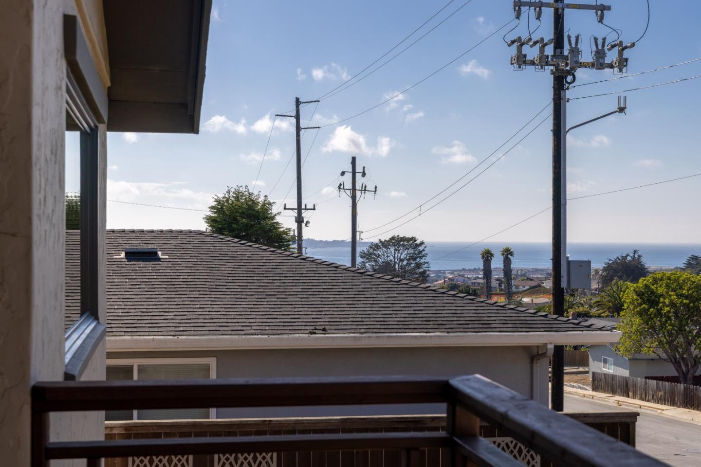 Detail Gallery Image 4 of 20 For 1940 San Pablo Ave, Seaside,  CA 93955 - 3 Beds | 2 Baths